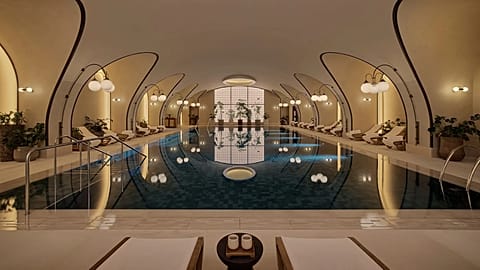 حوض السباحة في فندق "Six Senses" في لندن