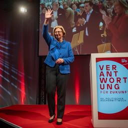 Ministerpräsidentin Anke Rehlinger beim politischen Aschermittwoch der SPD 2026