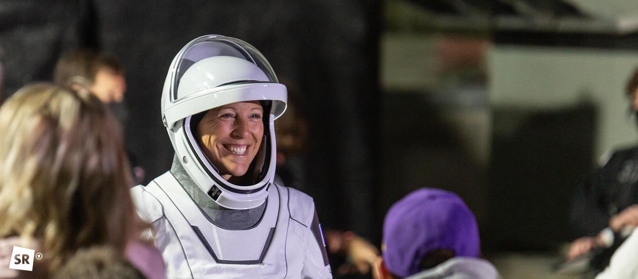 Die französische ESA-Astronautin Sophie Adenot am 13.02.2026 vor dem Abflug von Crew 12 zur ISS.