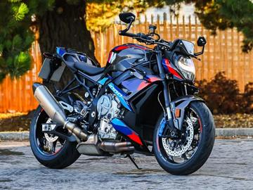 BMW M1000R