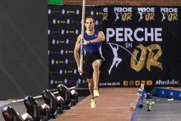 hodgkinson-smashes-world-u20-indoor-800m-record-in-vienna