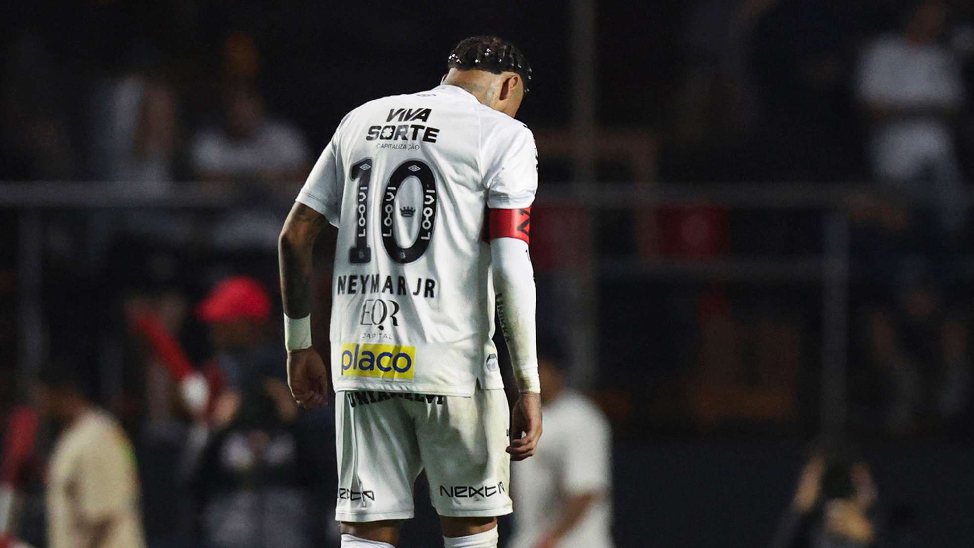 Santos v Vasco Da Gama - Brasileirao 2025