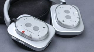 Nothing Headphone (1)