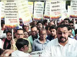 BLOs Stage Fresh Protest at Bengal CEO Office