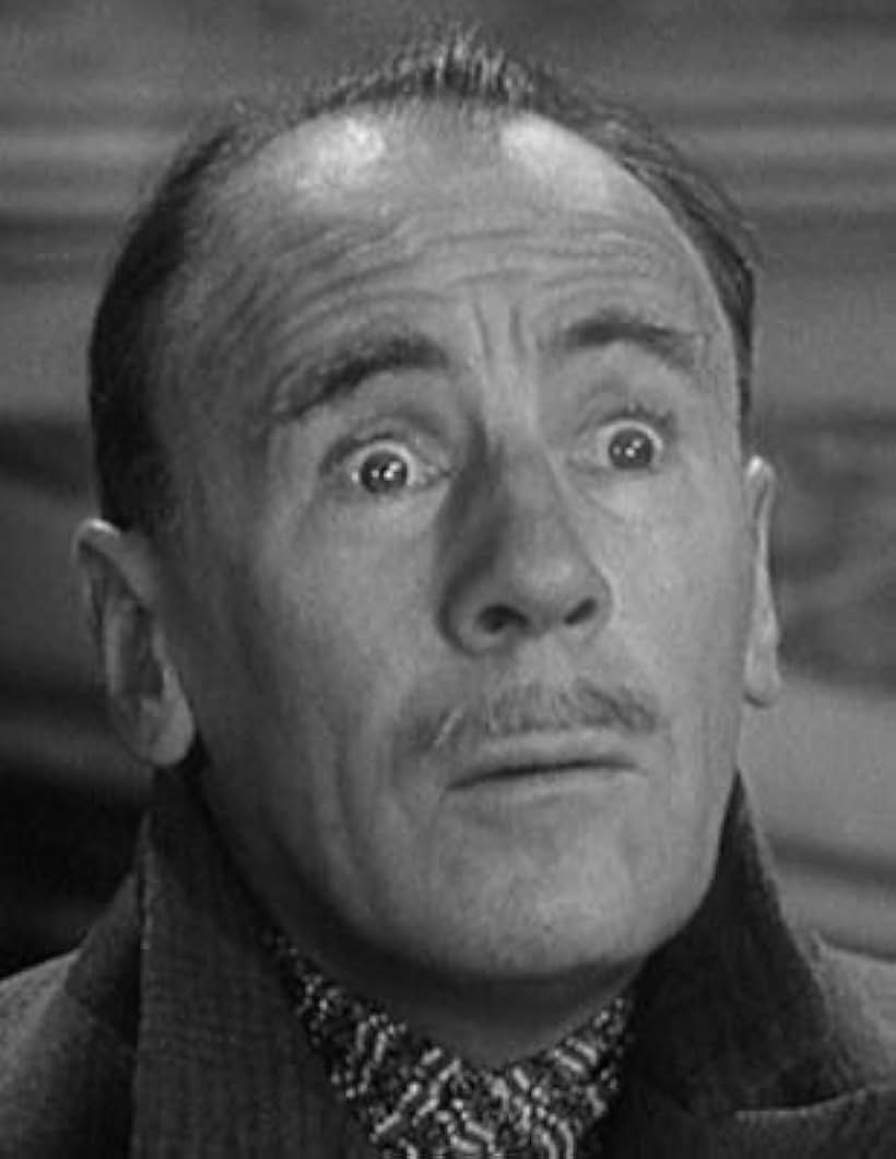 Roland Young in Topper Returns (1941)