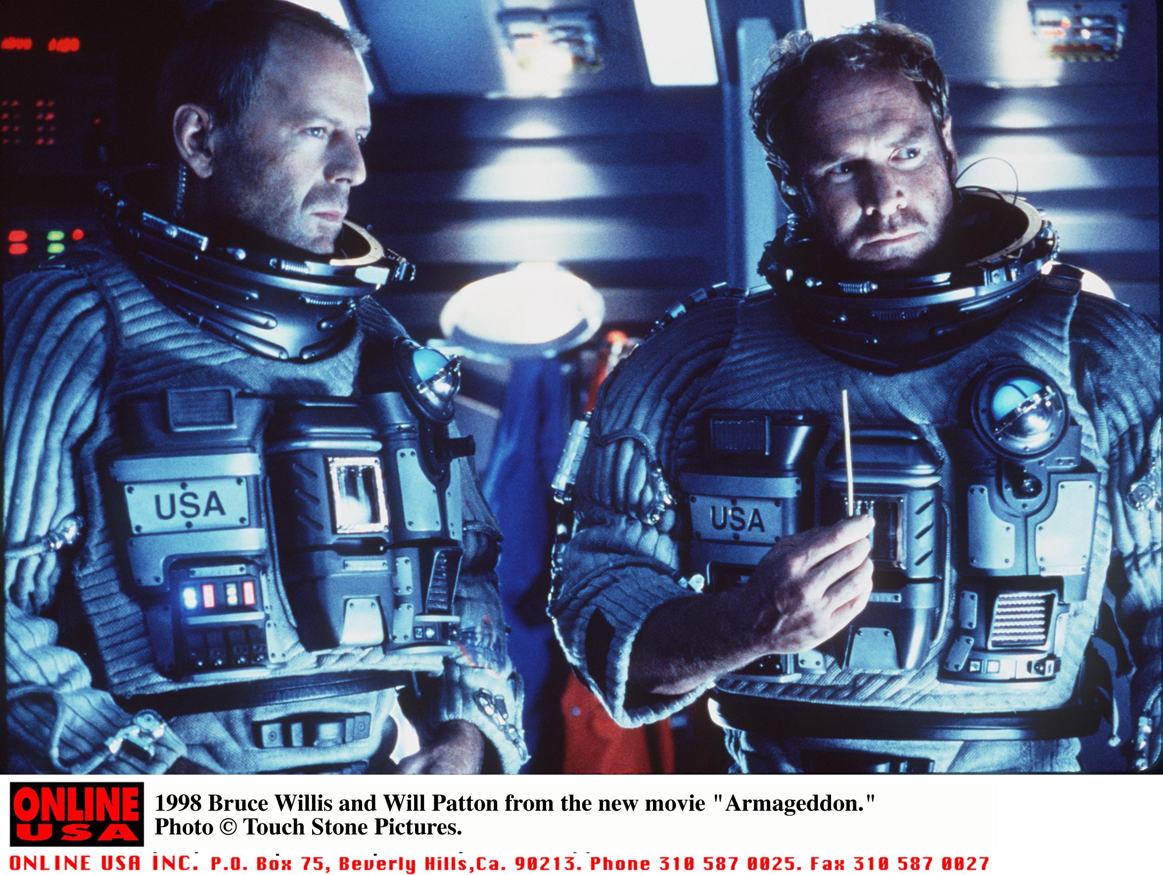 Bruce Willis and Will Patton in Armageddon (1998)