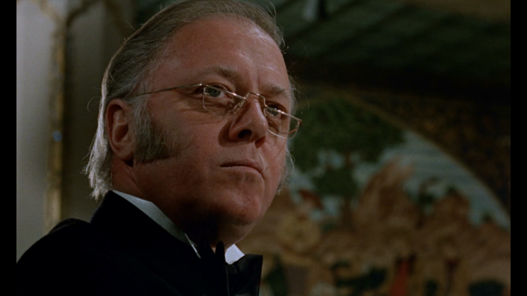 Richard Attenborough in Ten Little Indians (1974)