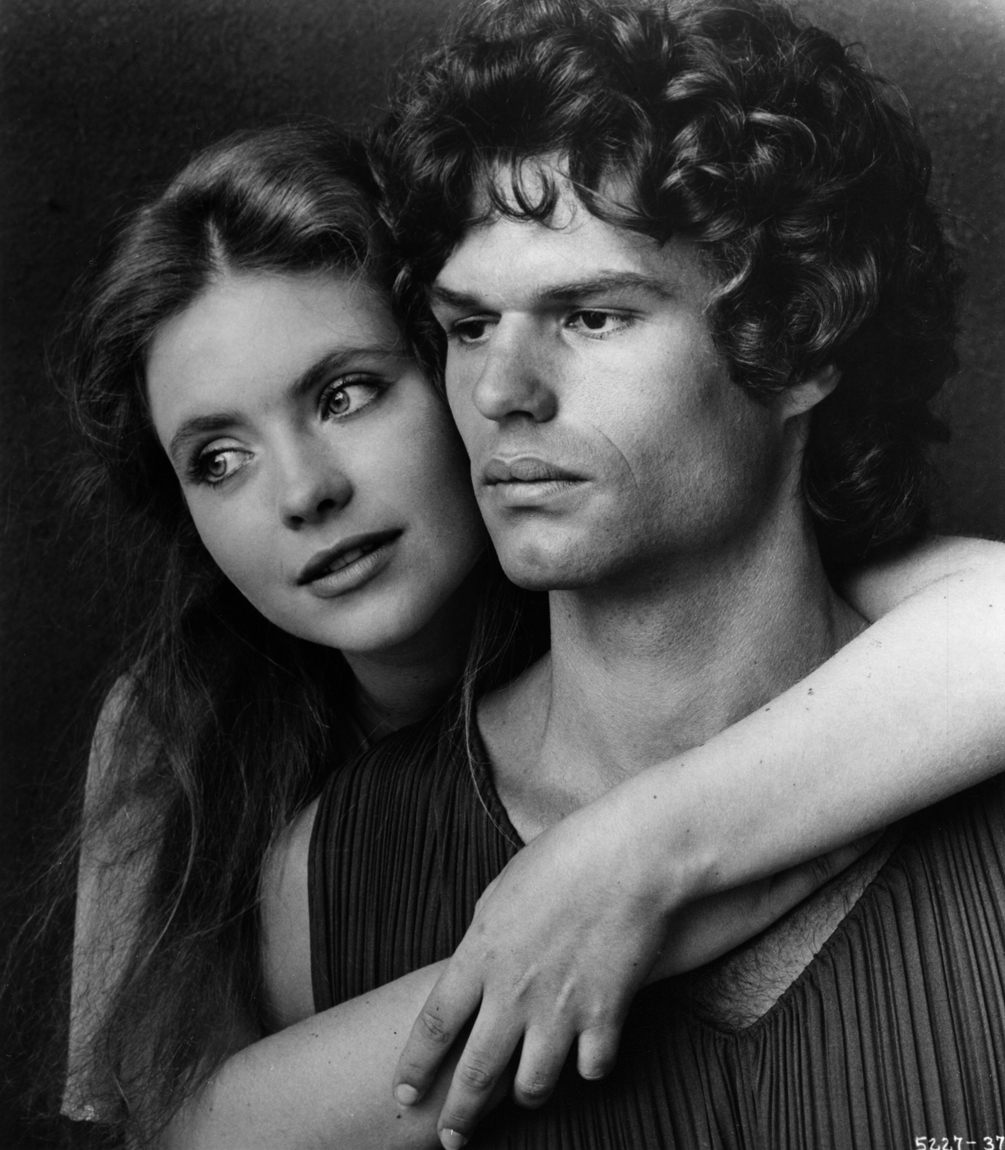 Harry Hamlin and Judi Bowker in Clash of the Titans (1981)