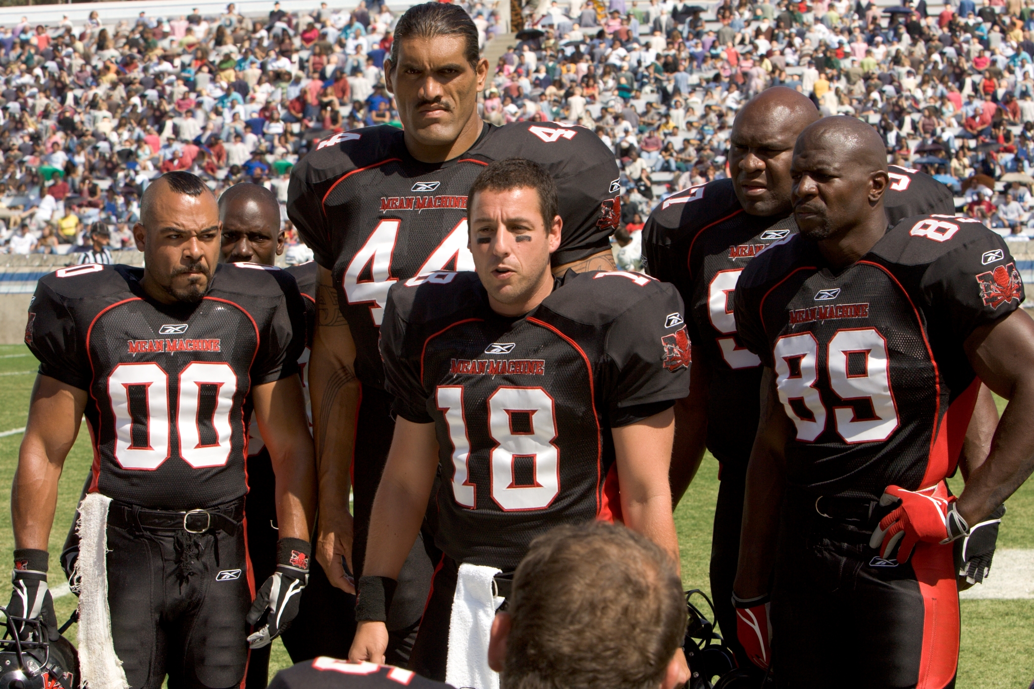 Adam Sandler, Terry Crews, Lobo Sebastian, Bob Sapp, and Dalip Singh in The Longest Yard (2005)