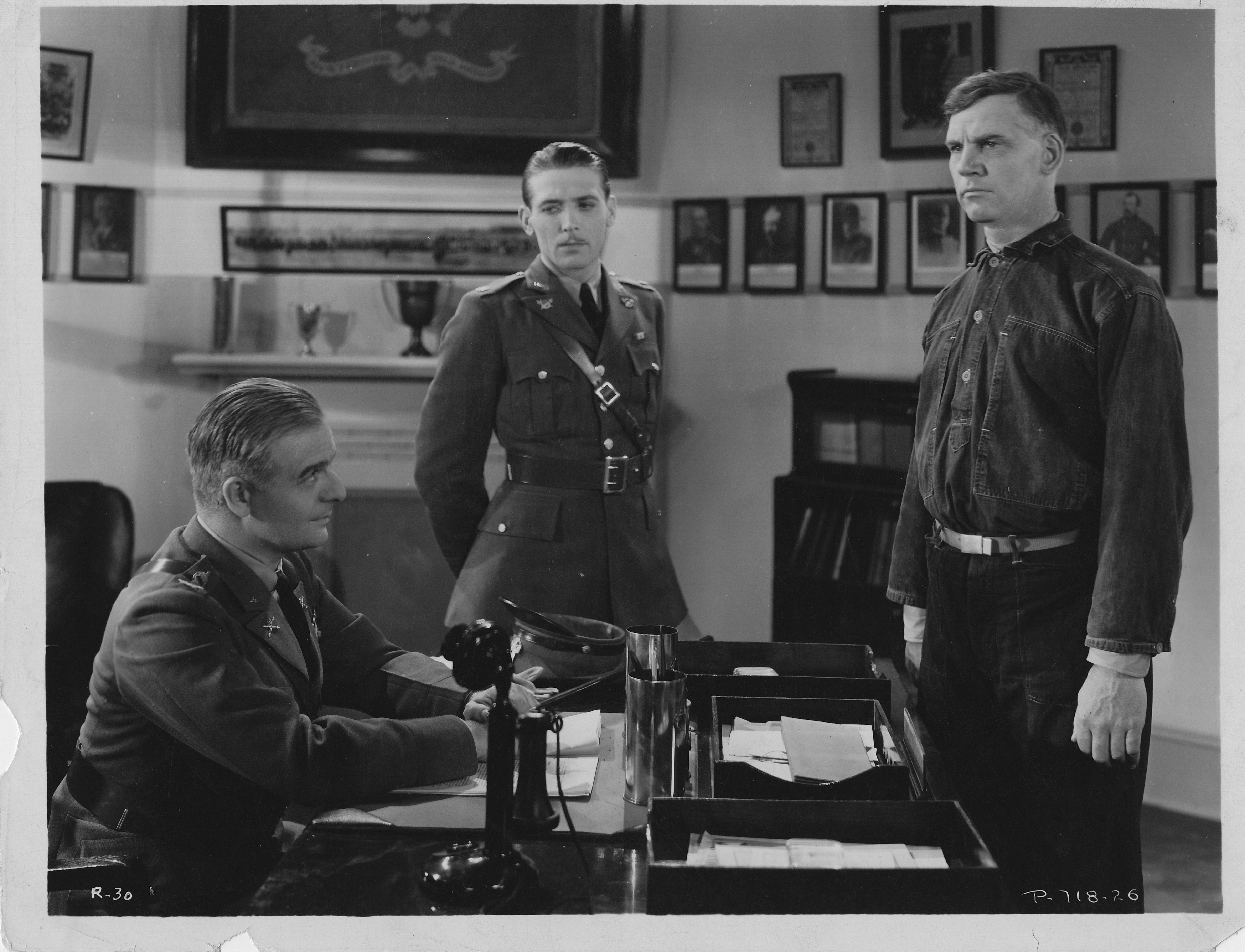 Frank Conroy, Walter Huston, and Robert Shayne in Keep 'Em Rolling (1934)