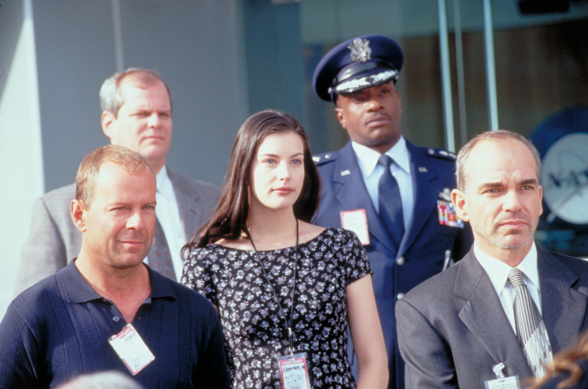 Liv Tyler, Bruce Willis, Billy Bob Thornton, Keith David, and Chris Ellis in Armageddon (1998)