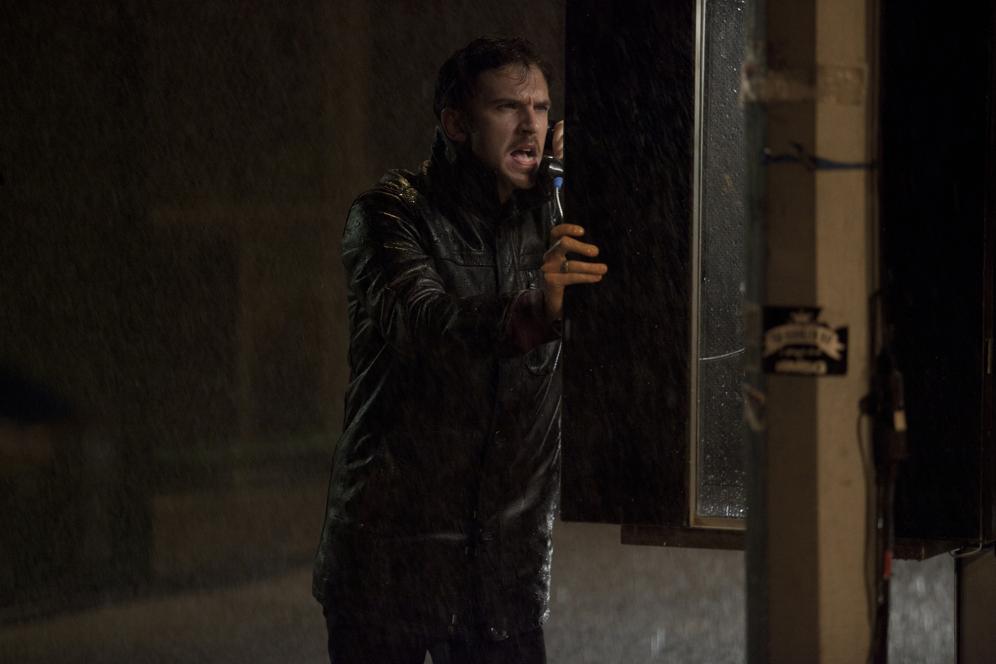 Dan Stevens in A Walk Among the Tombstones (2014)