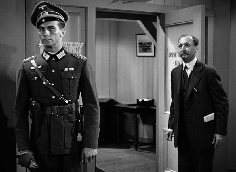 Helmut Dantine and Torben Meyer in Edge of Darkness (1943)