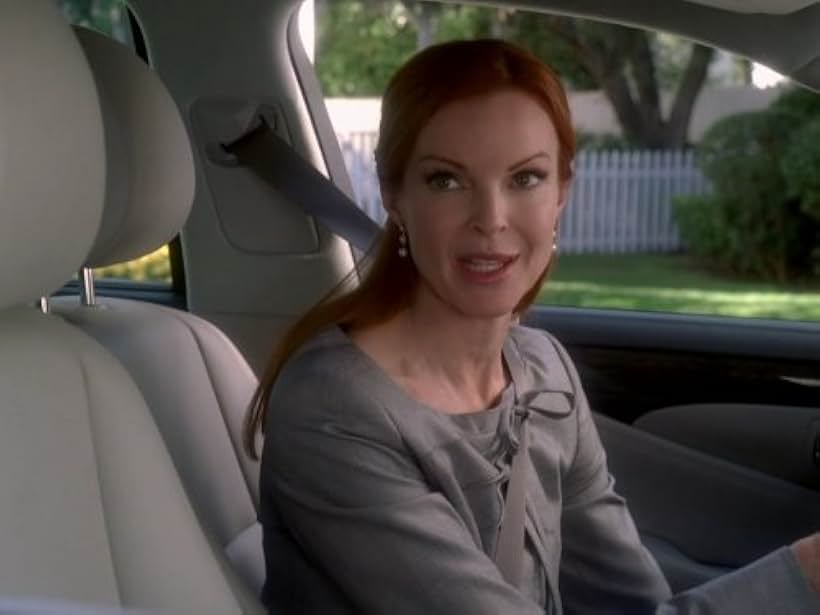 Marcia Cross in Desperate Housewives (2004)