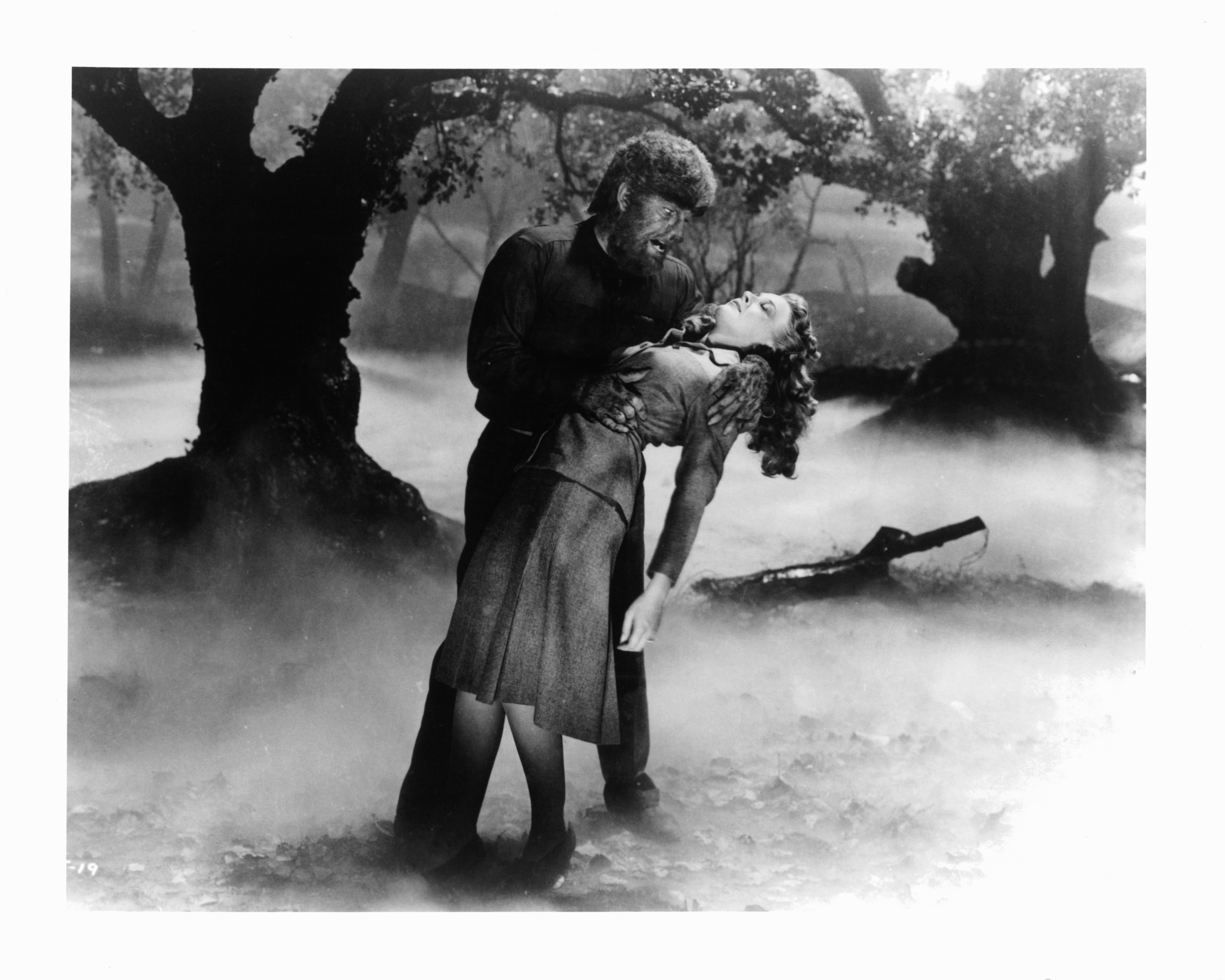 Lon Chaney Jr. and Evelyn Ankers in The Wolf Man (1941)