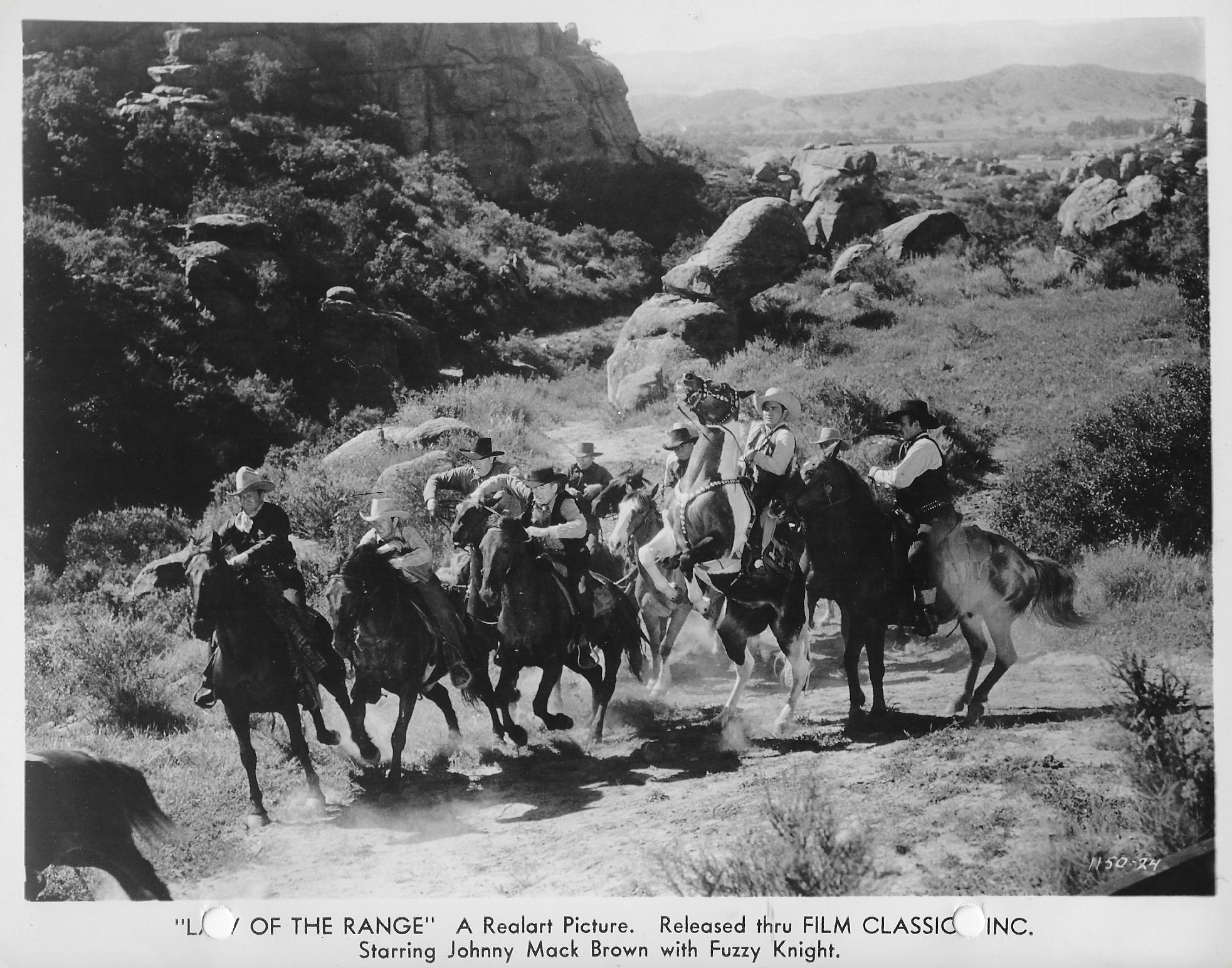 Jerome Harte, Riley Hill, and Ethan Laidlaw in Law of the Range (1941)