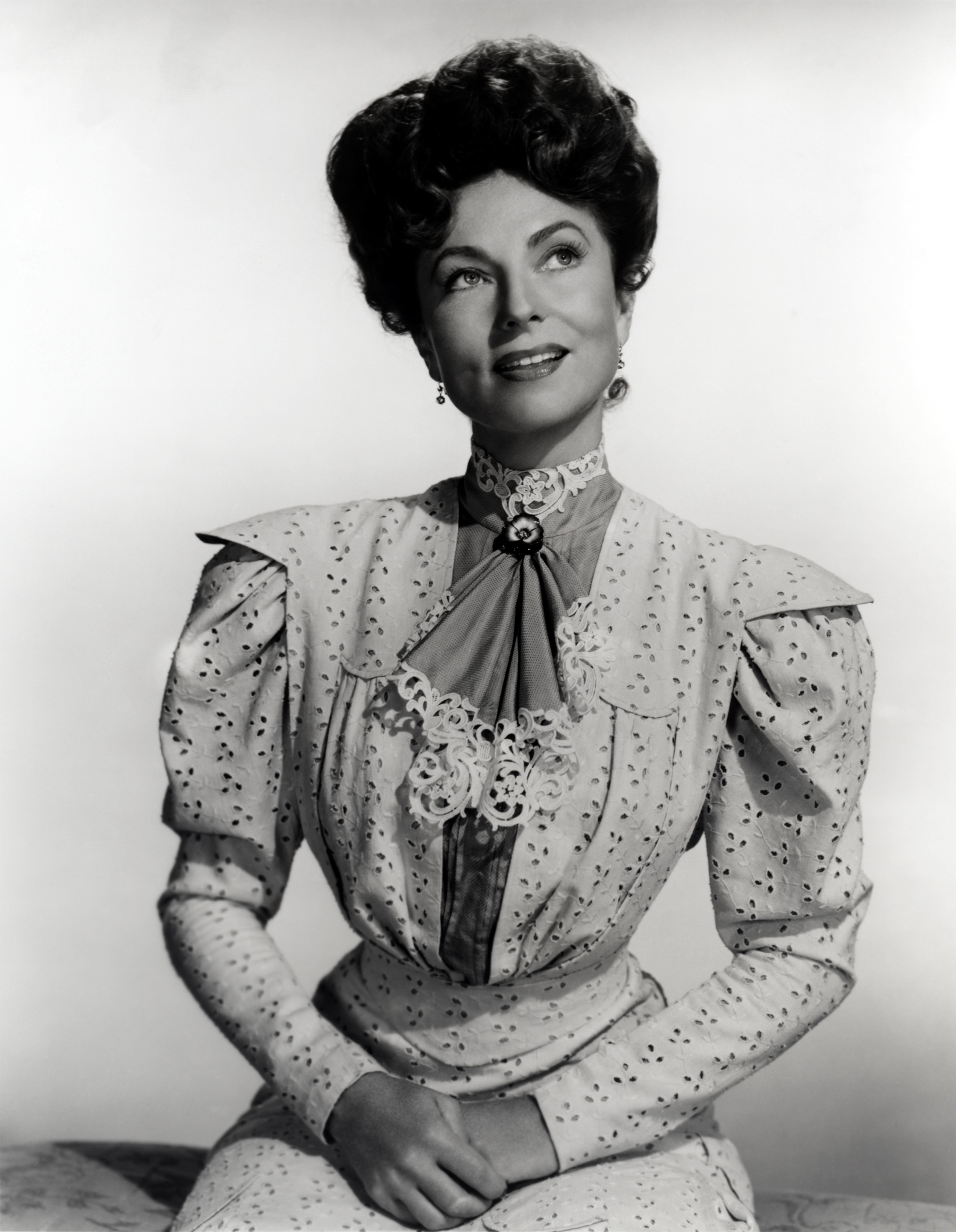 Agnes Moorehead in Summer Holiday (1948)