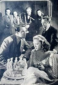 June Duprez, Barry Fitzgerald, Louis Hayward, Walter Huston, and Roland Young in Das letzte Wochenende (1945)