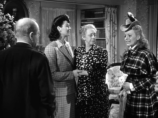 Janet Blair and Rosalind Russell in My Sister Eileen (1942)