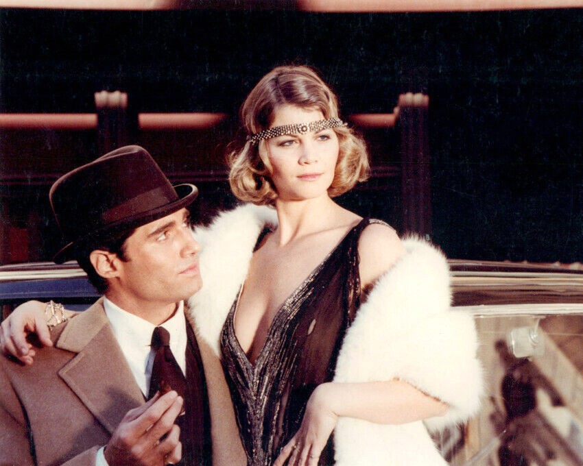 Michael Nouri and Markie Post in Gangster Wars (1981)