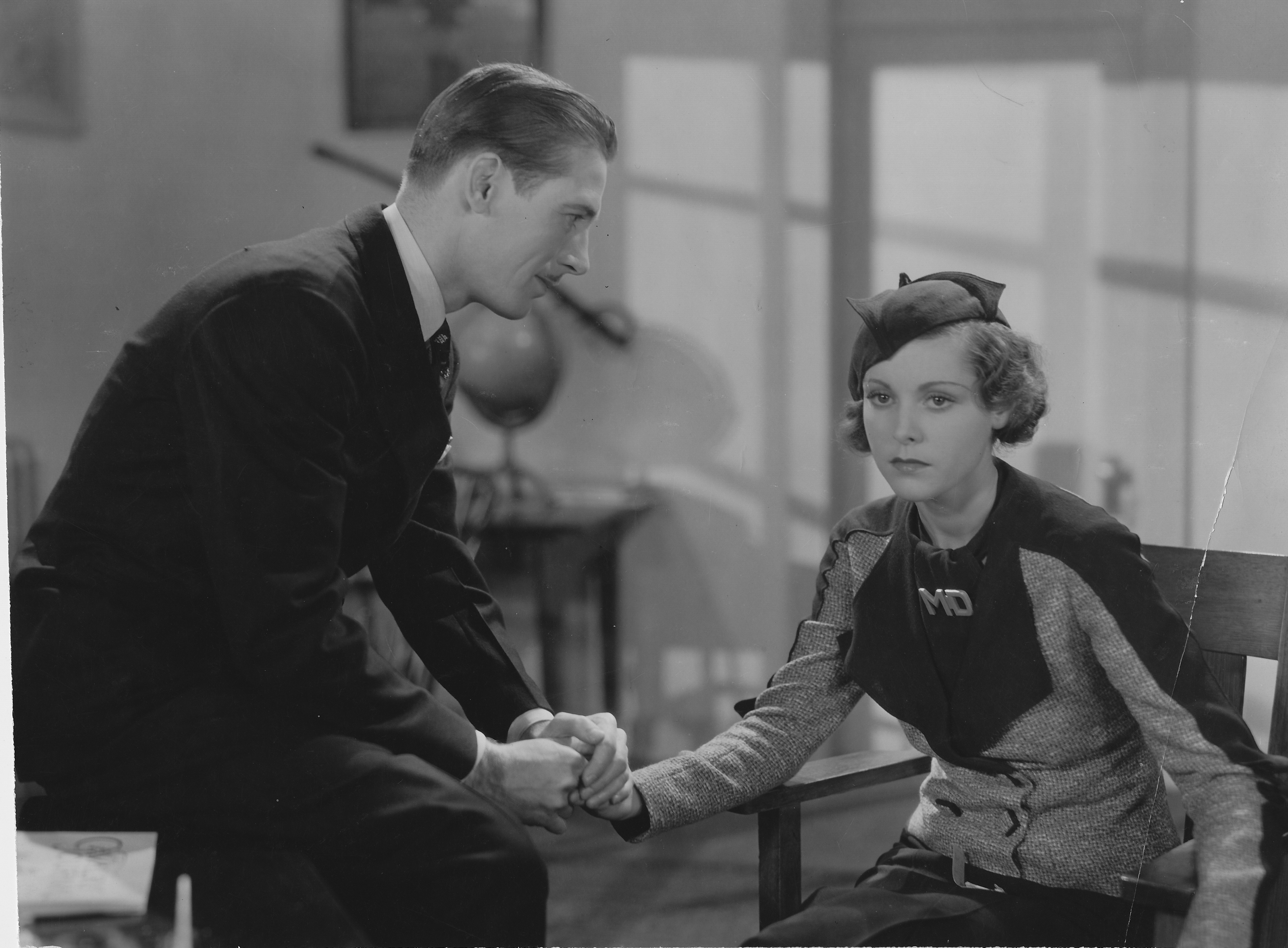 Frances Dee and Robert Shayne in Keep 'Em Rolling (1934)