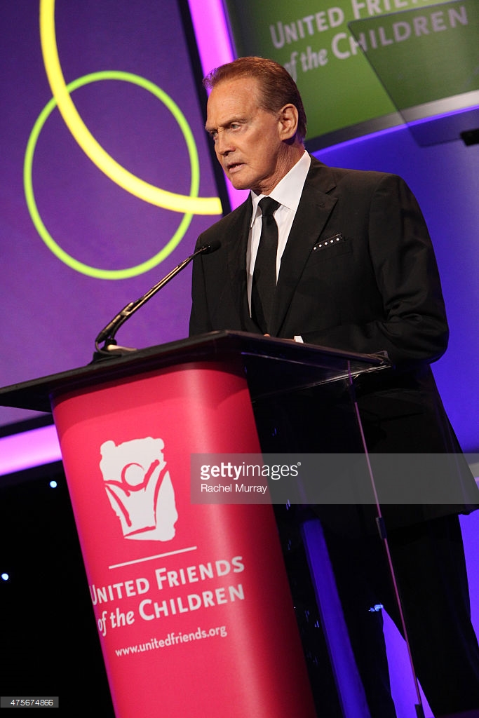 Lee Majors presenting Head of Amazon Studios- Roy Price with the Golden Key Award. Beverly Hills, CA