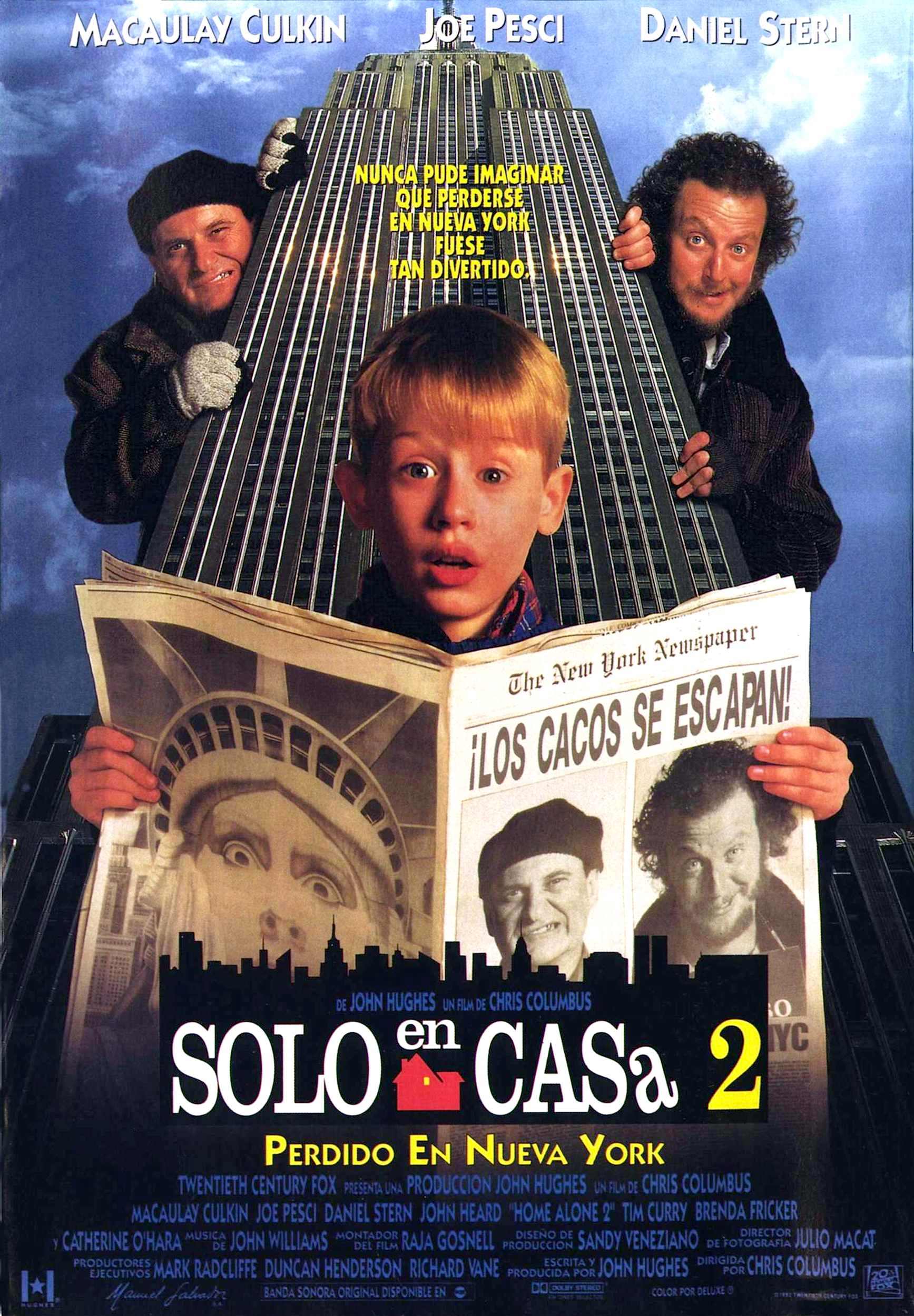 Macaulay Culkin, Joe Pesci, and Daniel Stern in Home Alone 2: Lost in New York (1992)