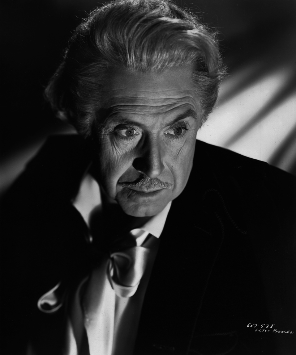 Victor Francen in The Beast with Five Fingers (1946)