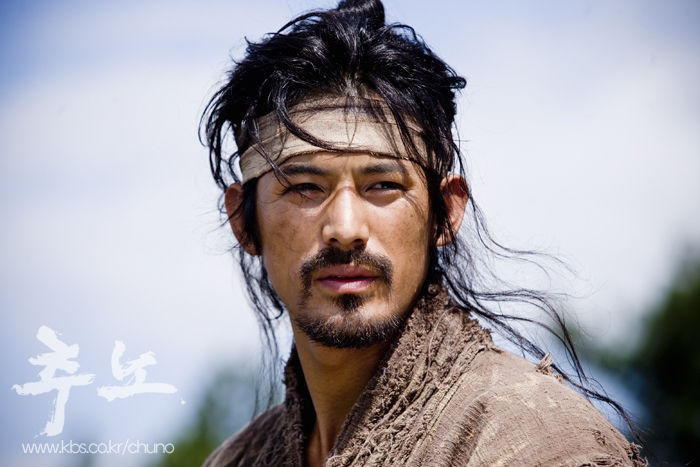 Oh Ji-ho in The Slave Hunters (2010)