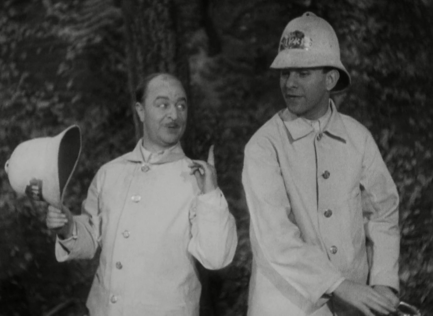 George Burns and Chester Clute in Walking the Baby (1933)