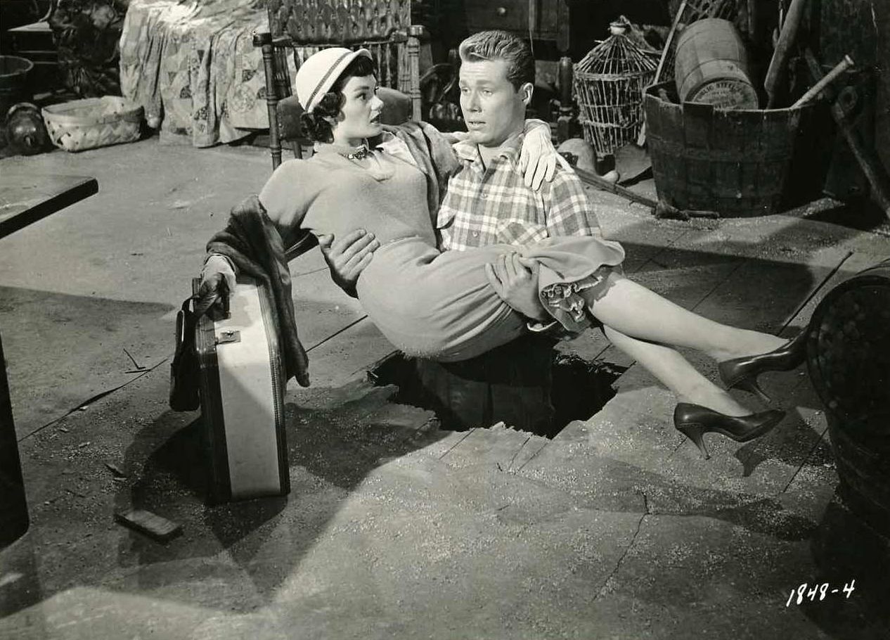 John Smith and Gloria Talbott in The Kettles on Old MacDonald's Farm (1957)