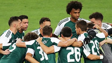 | Photo X/Djuricic10