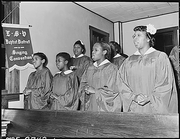 Kor i en baptistkirke i 1945.