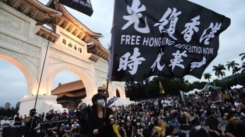 10.5 反修例運動後，不少港人移居台灣，在當地舉辦不少支持香港的活動，但近年人數已大降，甚至有抵台港人再次移往其他國家