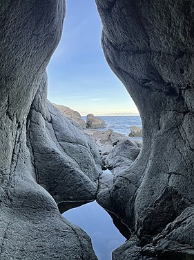 The onion cave at Smitingen-Härnöklubb nature reserve. Photograph: Flingonsopppa