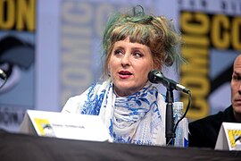 Kimmy Robertson est Lucy Brennan