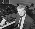 Van Cliburn, classical pianist (Diploma, 1954)[157][158]