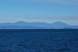 桜島フェリーから眺めた霧島山