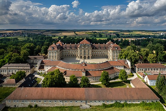 Luftaufnahme von Schloss Weissenstein in Pommersfelden/Aerial view of Weissenstein Castle in Pommersfelden Photographer: Ermell