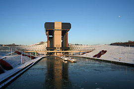 Strépy-Bracquegnies, le nouvel ascenseur à bateaux du canal du Centre.