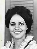 Foto hitam-putih Sally Field pada 1971 mempromosikan Alias Smith and Jones.