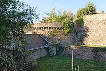 Photographie de la face latérale du bastion.