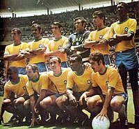 De Brazil team of 1970, plus Pelé front row second from right