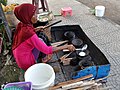 Penjual serabi di depan Stasiun Ciamis, Jawa Barat.