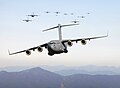 ABD Hava Kuvvetleri C-17 Globemaster III'ler Blue Ridge Dağları üzerinde taktiksel eğitim görevi esnasında