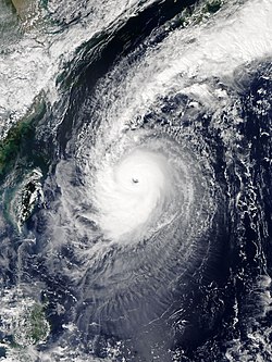 10月3日，暹芭接近巔峰，風眼清晰可見