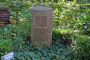 Grave of Eduard Bernstein in Schöneberg Cemetery