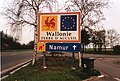 Panneau routier à la frontière de la Région wallonne sur la E42.