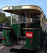 Ancien autobus à plate-forme arrière TN4H au Kremlin-Bicêtre, lors des Journées du patrimoine.