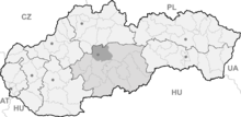 Mapa da Eslováquia com a região e distrito de Banská Bystrica destacado.